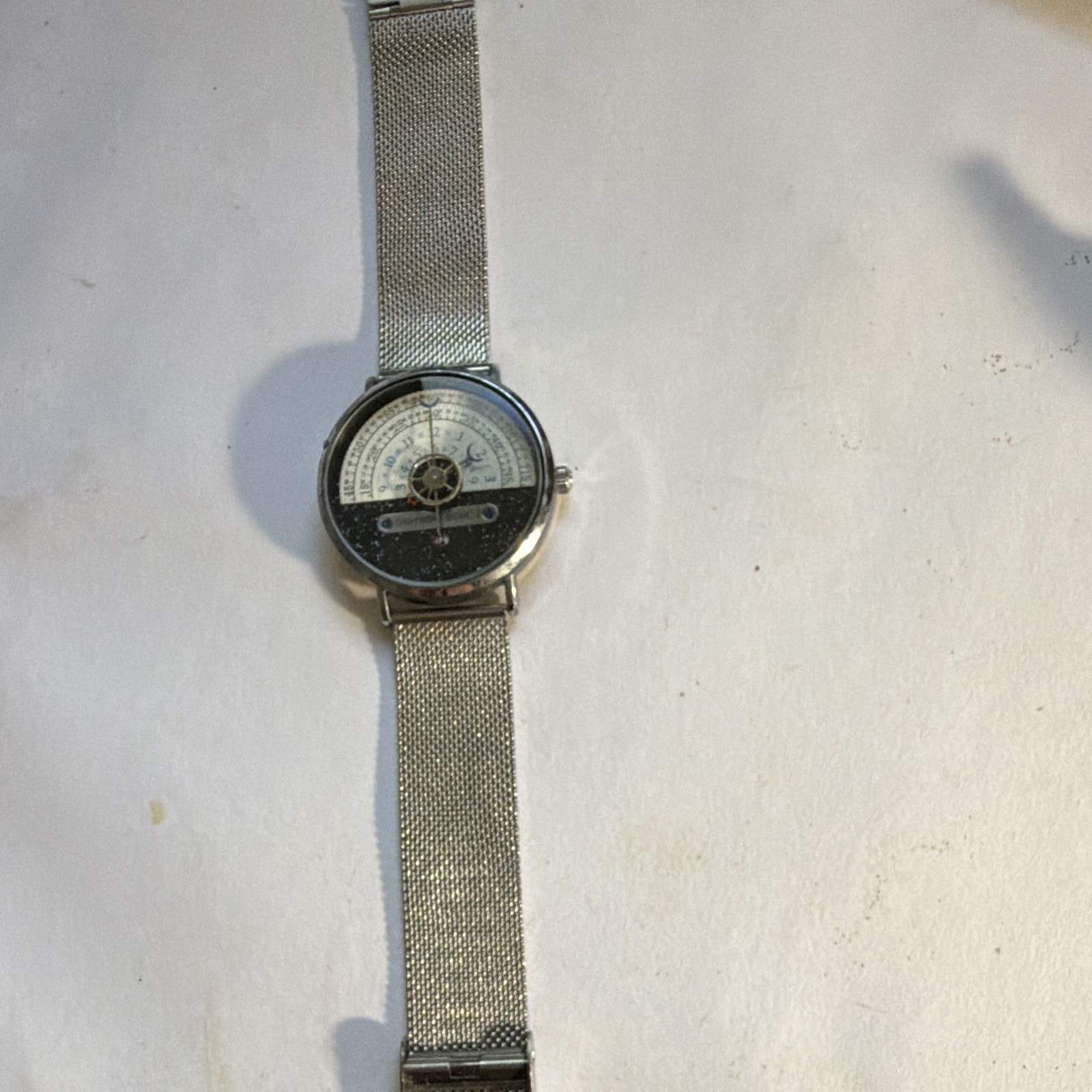 Gadyson Quartz 40mm Silver Stainless Steel Black/White Arabic Dial Mesh Band
