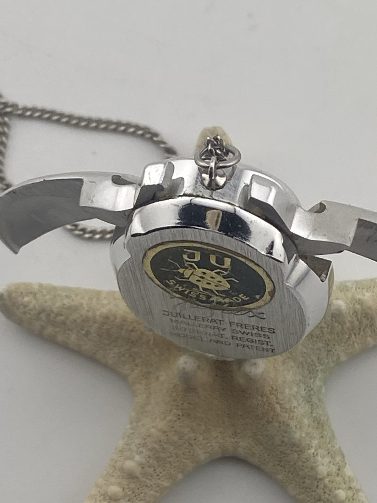 Jufrex 17 Jewel Juillerat Freres Mechanical Cicada Aluminum Swiss Pendant Watch