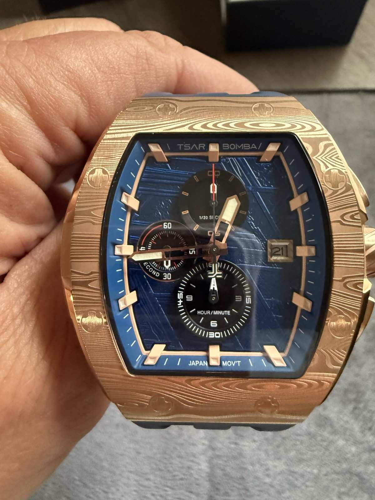 TSAR BOMBA Men’s Quartz Chronograph Date Blue Dial Rose Gold Tonneau w Box