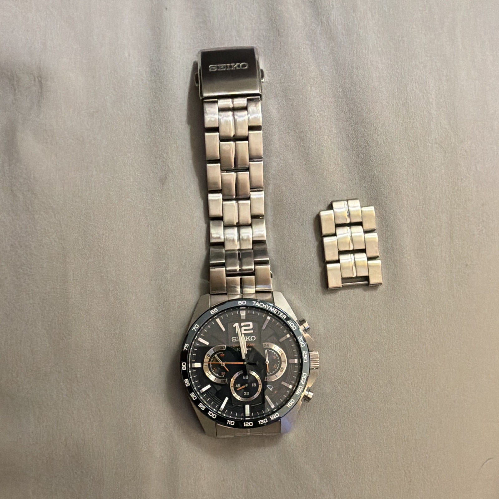Seiko Quartz Chronograph Tachymeter Date Blue Dial Steel Bracelet 47mm
