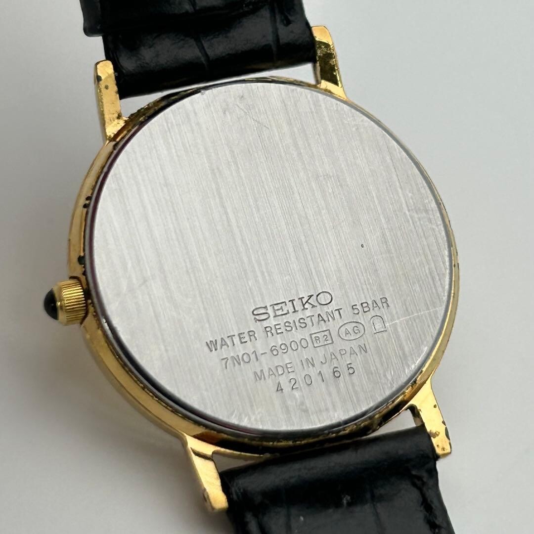 SEIKO 7N01-6900 Vintage Mens Quartz Watch Gold Dial Japan Minimal 31.7mm RARE