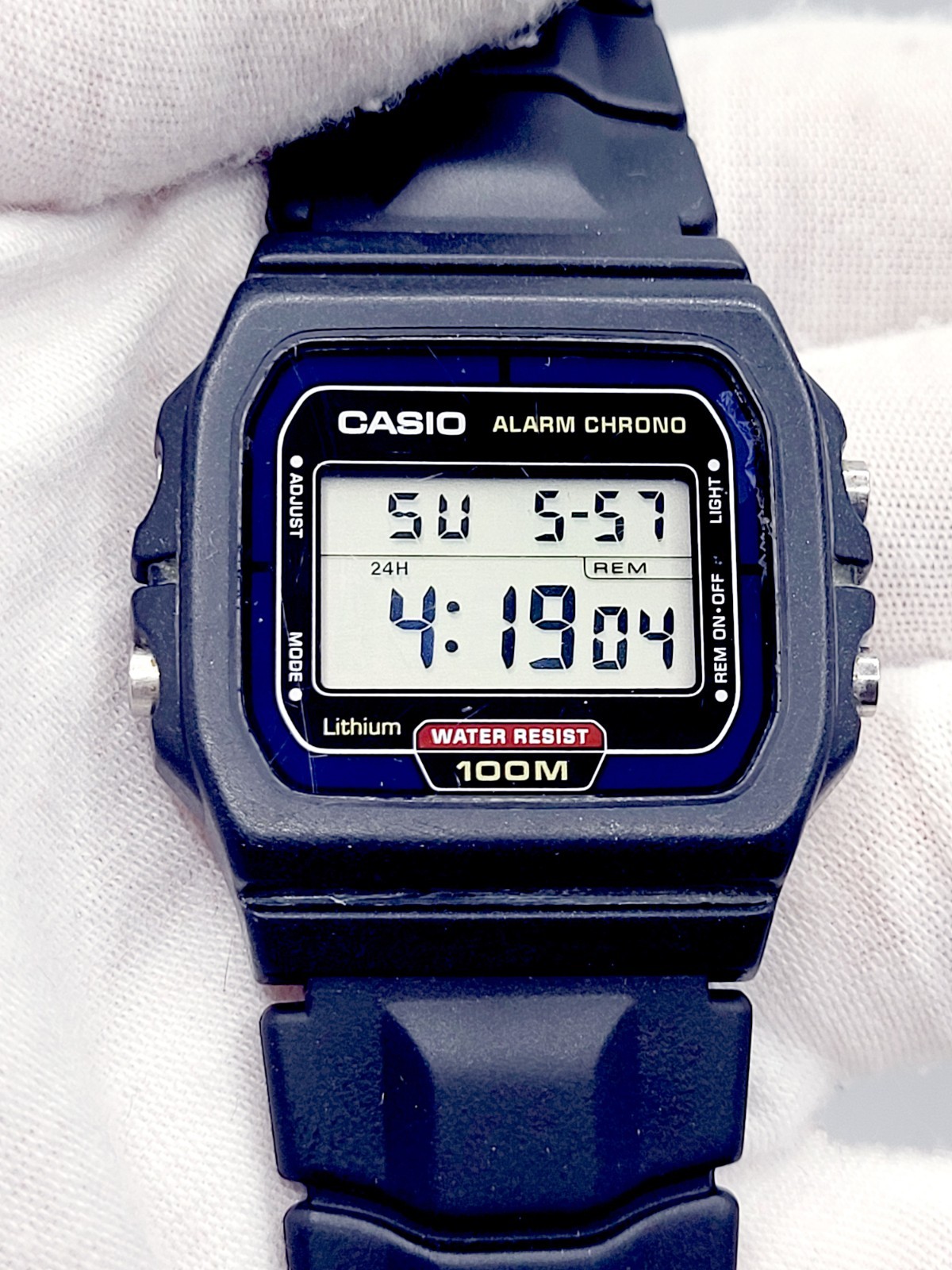 Casio 549 W-720 1980’s Quartz Alarm Chrono Digital Vintage Men’s Watch New Batt