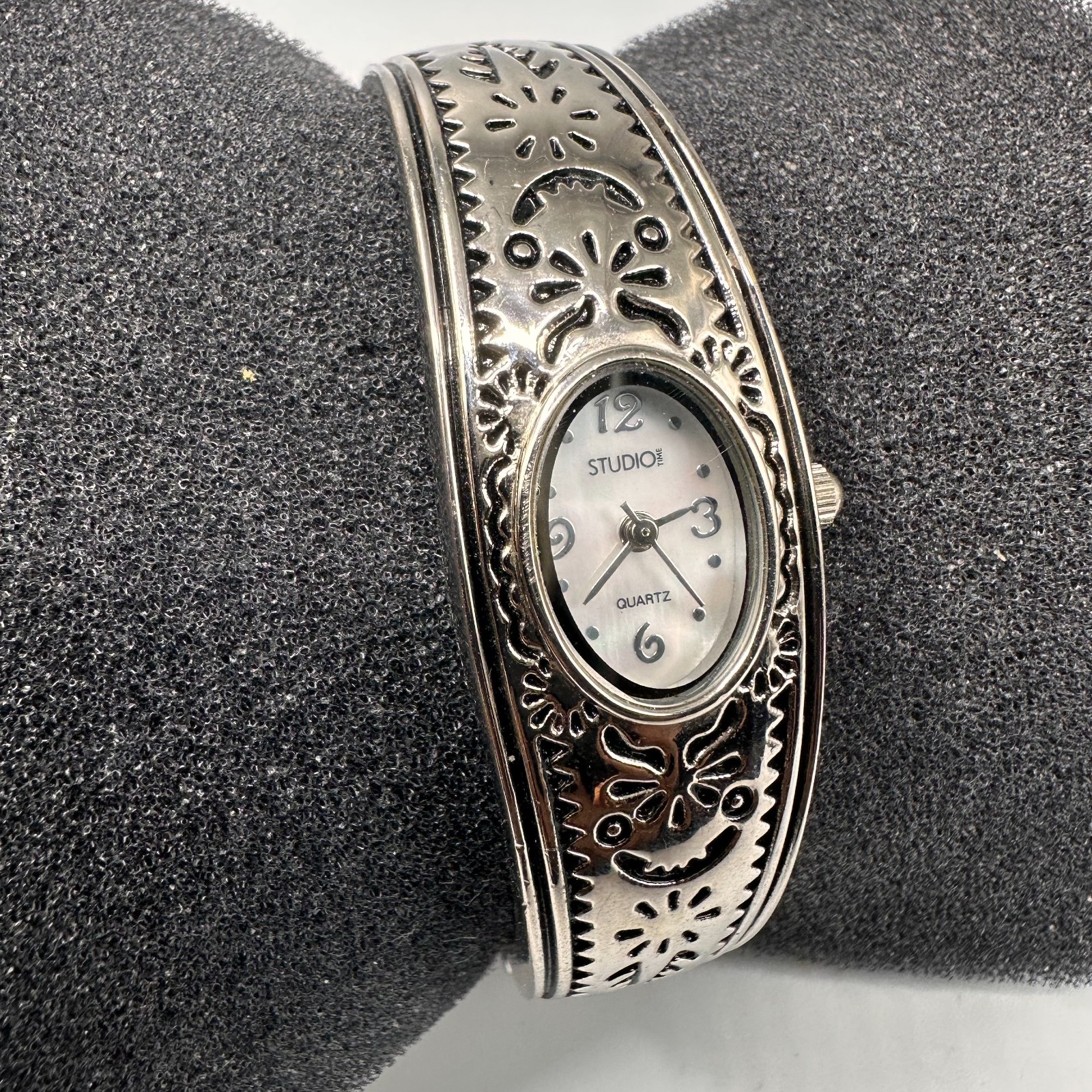 Studio Time Watch Women Silver Tone Etched Filigree Band New Battery 6.75″