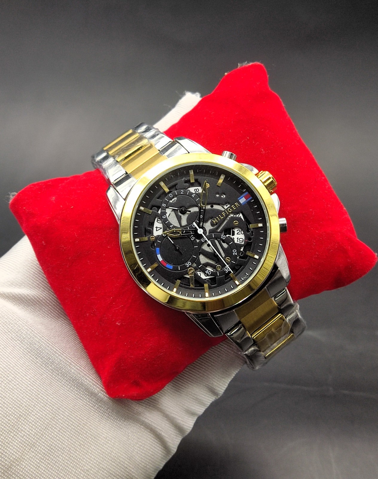 #Refurbished Amazing Tommy Hilfiger Black Dial Date Indicator Men’s Wrist Watch