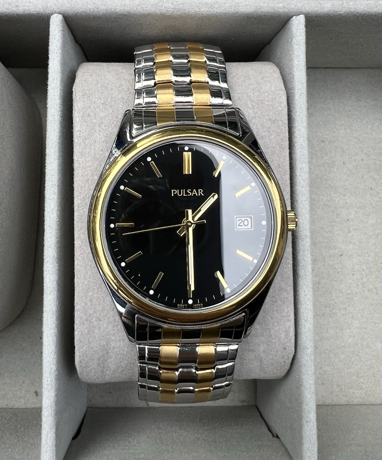 Pulsar Quartz Men’s Watch Expansion Bracelet – Needs Battery