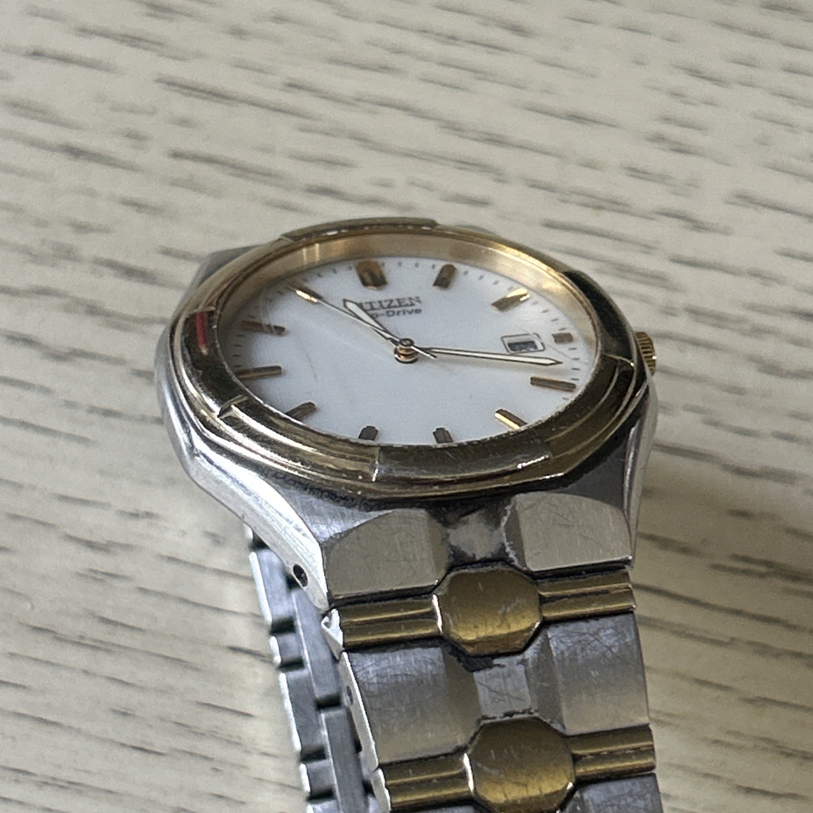 Citizen Eco-Drive Two Tone Stainless Steel E110-S008719 HSB Men’s Watch, Working