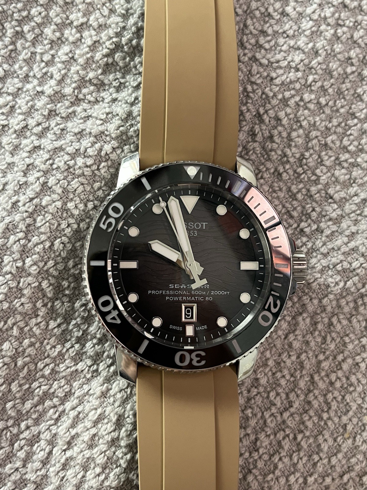 Tissot Seastar 2000 Powermatic 80 600m Black Dial Diver Beige Rubber Strap 46mm
