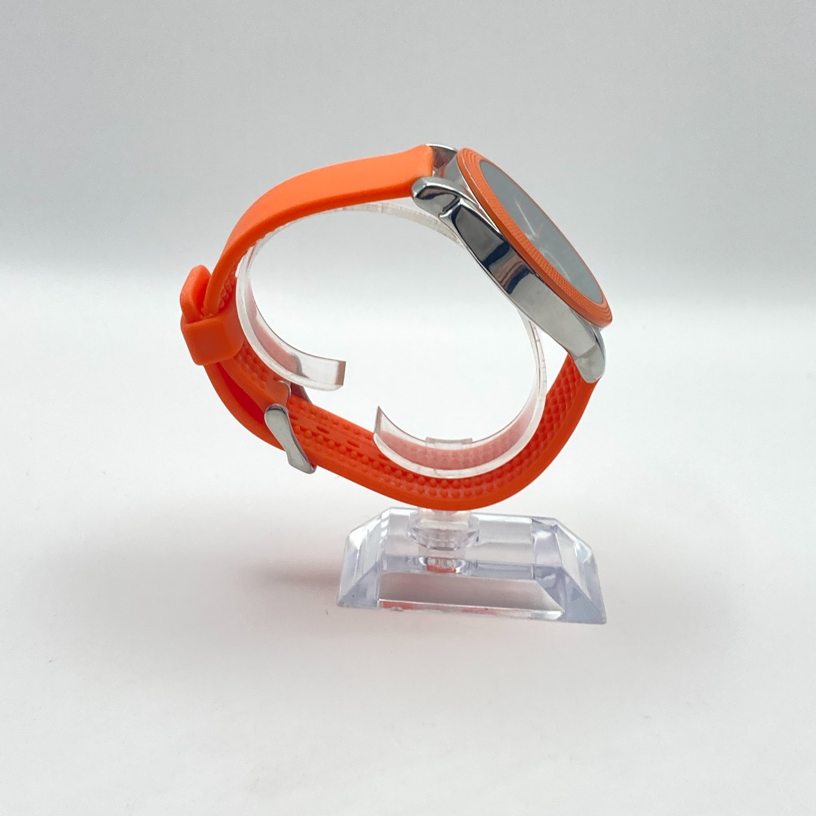 Express Men’s Watch 45mm Silver Tone Orange Day Date Silicone New Battery 9.5″