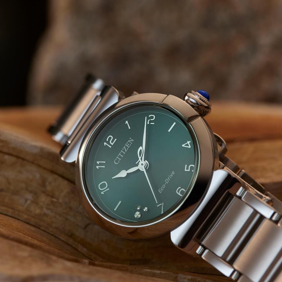 Citizen L ROUND Collection EM1130-83X Eco-Drive Solar Green Dial 26mm Watch