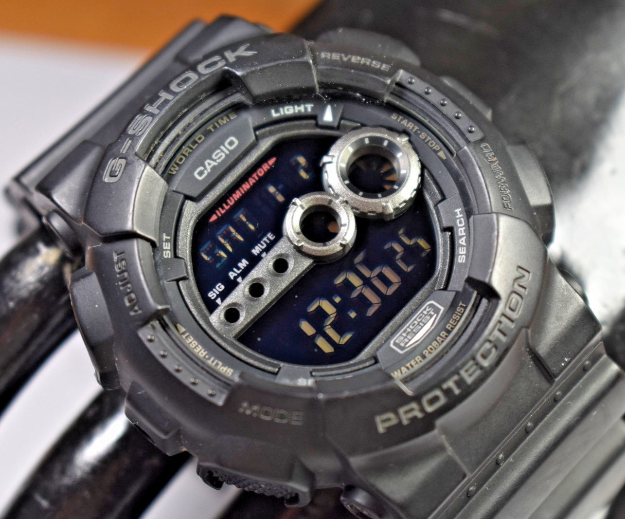 Casio G-Shock GD-100 (3263) Men’s Black Digital Watch NEW BATTERY!