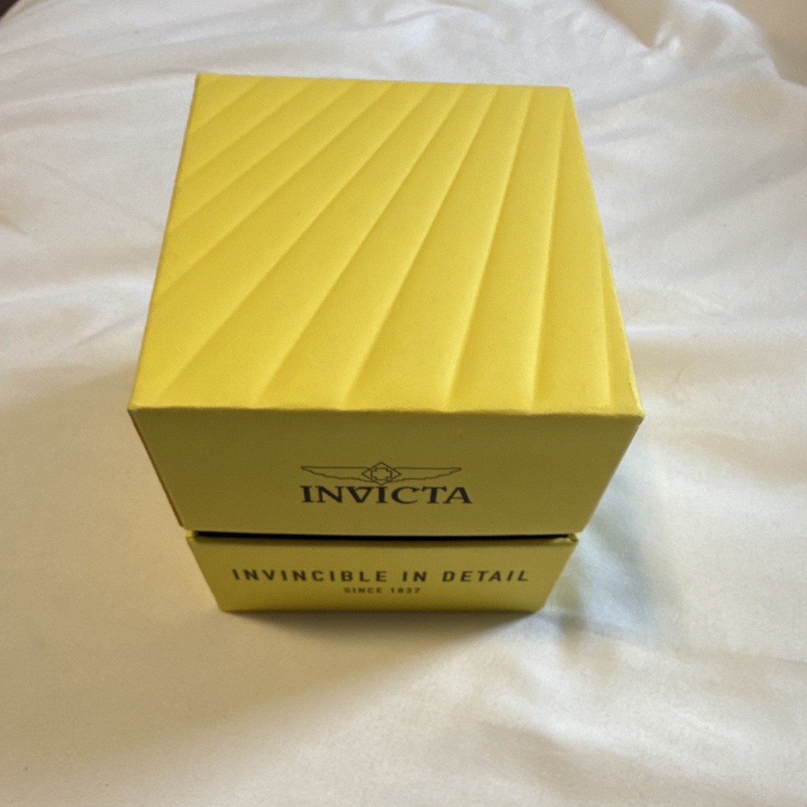Invicta Bolt Men’s Quartz Chronograph Tachymeter 52mm Black Dial SS Box