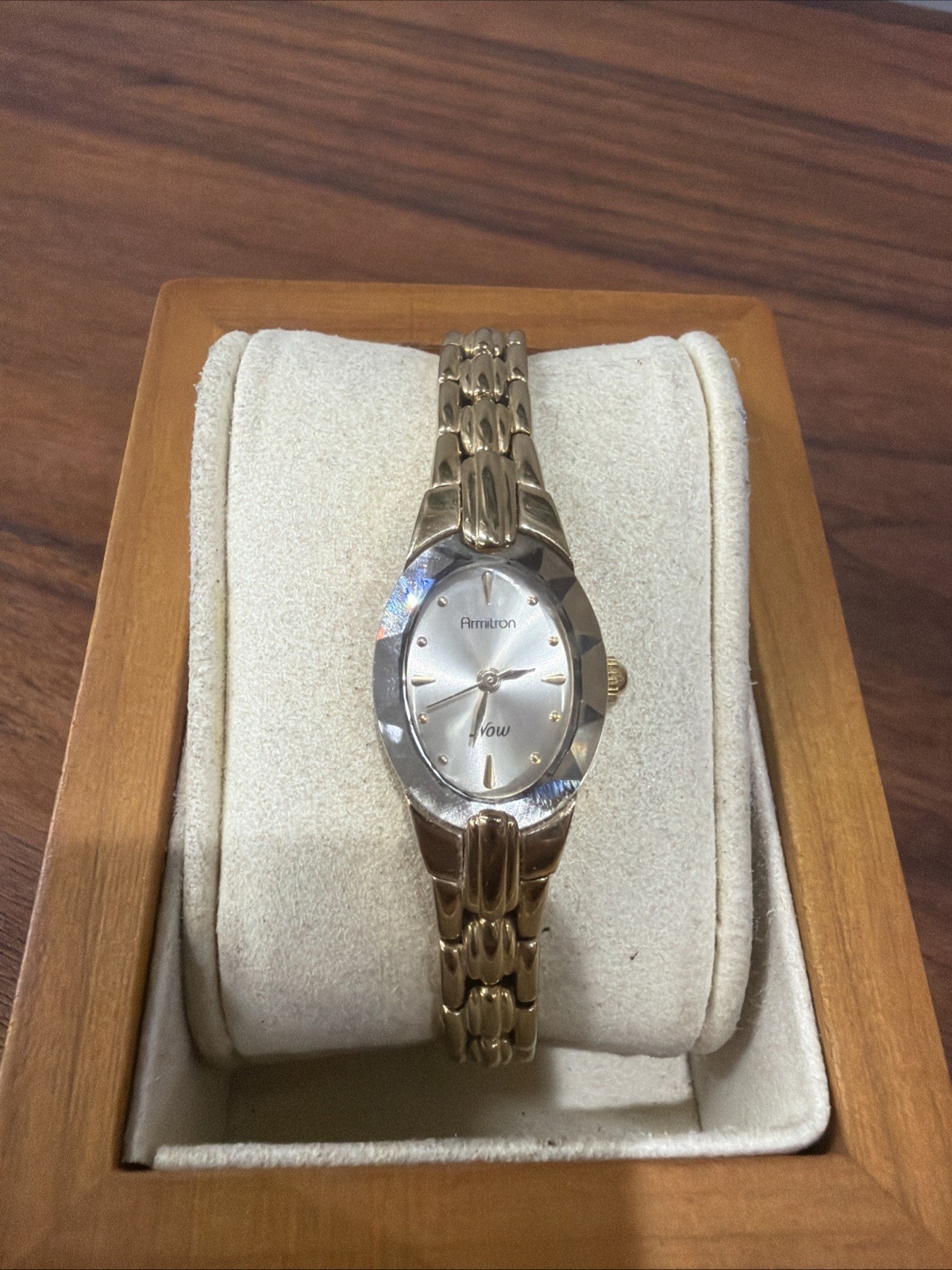 Armitron Womens Watch 17mm Oval Dial Gold Bracelet 75/3313GPS Needs New Battery