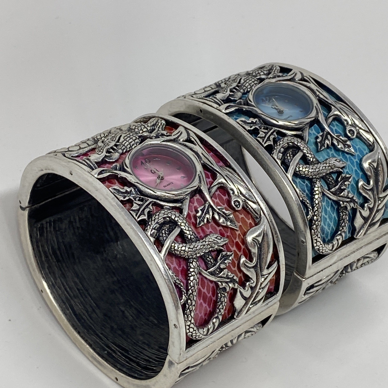 Chi By Falchi Hinged Bracelet Garden Watch B8119 Pink And Blue Not Of 2