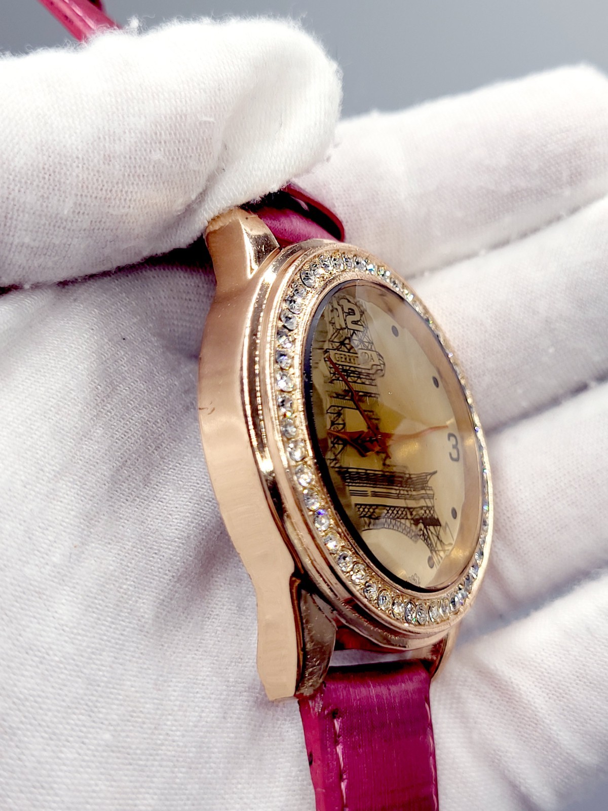 [WORKS] 42mm Eiffel Tower Diamond Bezel Women’s Watch New Battery And Band