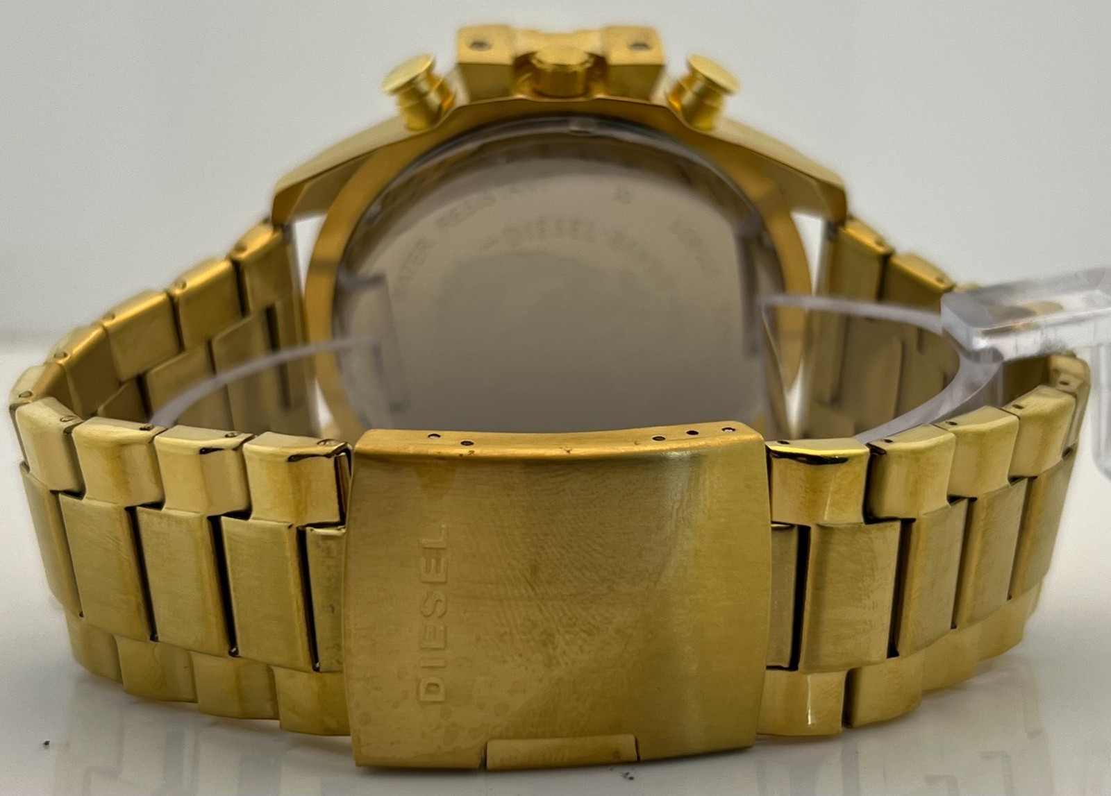 Men’s Diesel Mega Chief Chronograph Date Quartz Golden Dial Working Wristwatch