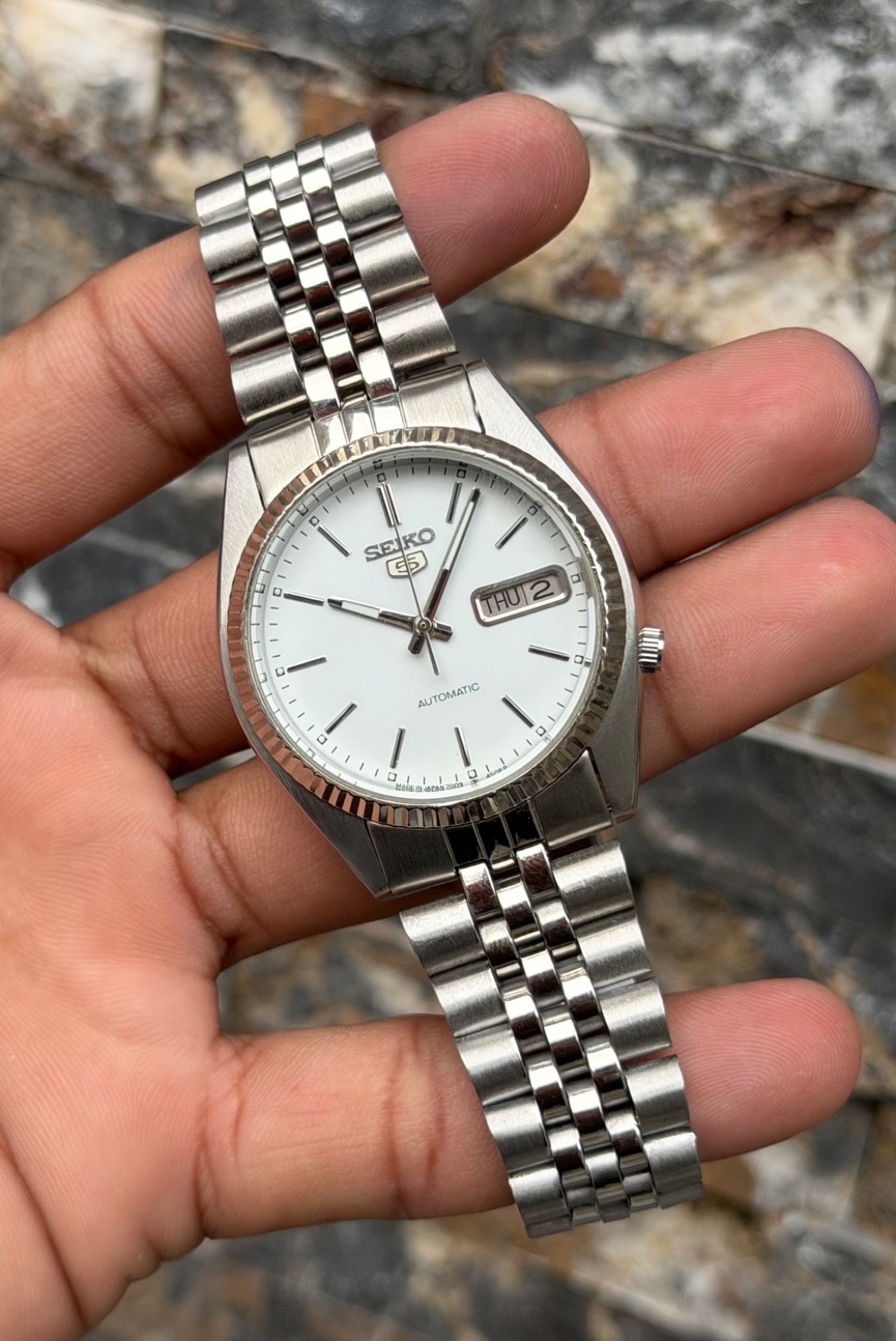 Vintage Seiko 5 Automatic 7009-3111 SNXJ-89 Silver Tone Fluted Bezel Men’s Watch