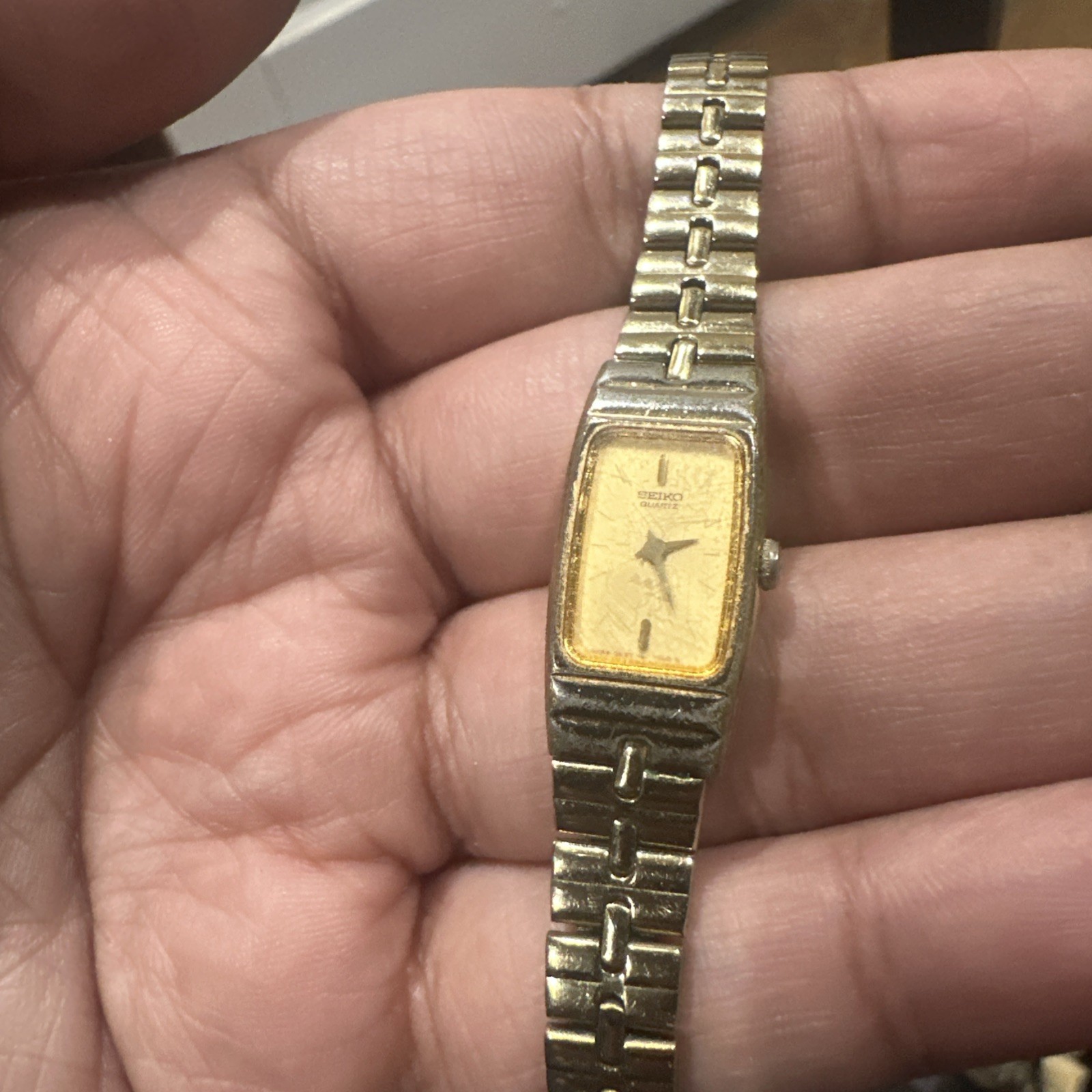 Working Vintage Seiko Women’s 13mm Gold Tone Bracelet Watch 2e20-6500 Fit 6.5in