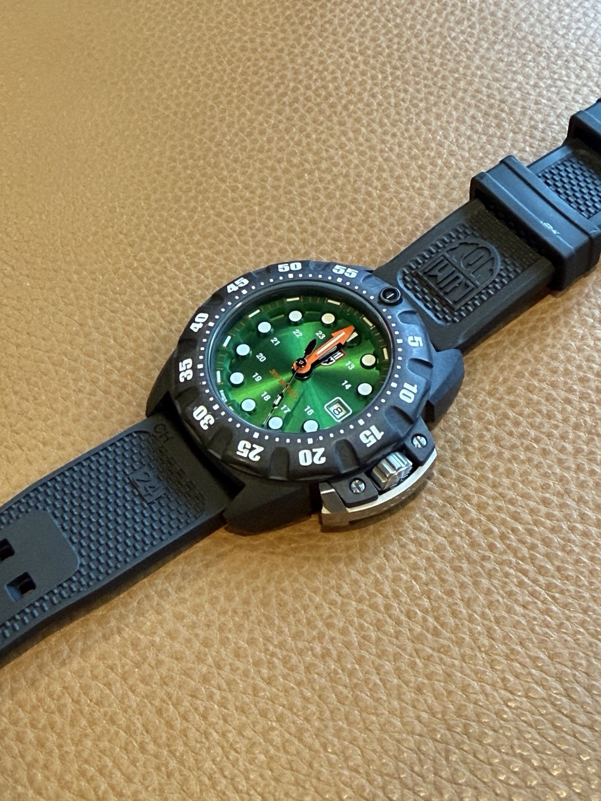 Luminox Scott Cassell Deep Dive Quartz Diver Watch 300m Green Dial 44mm