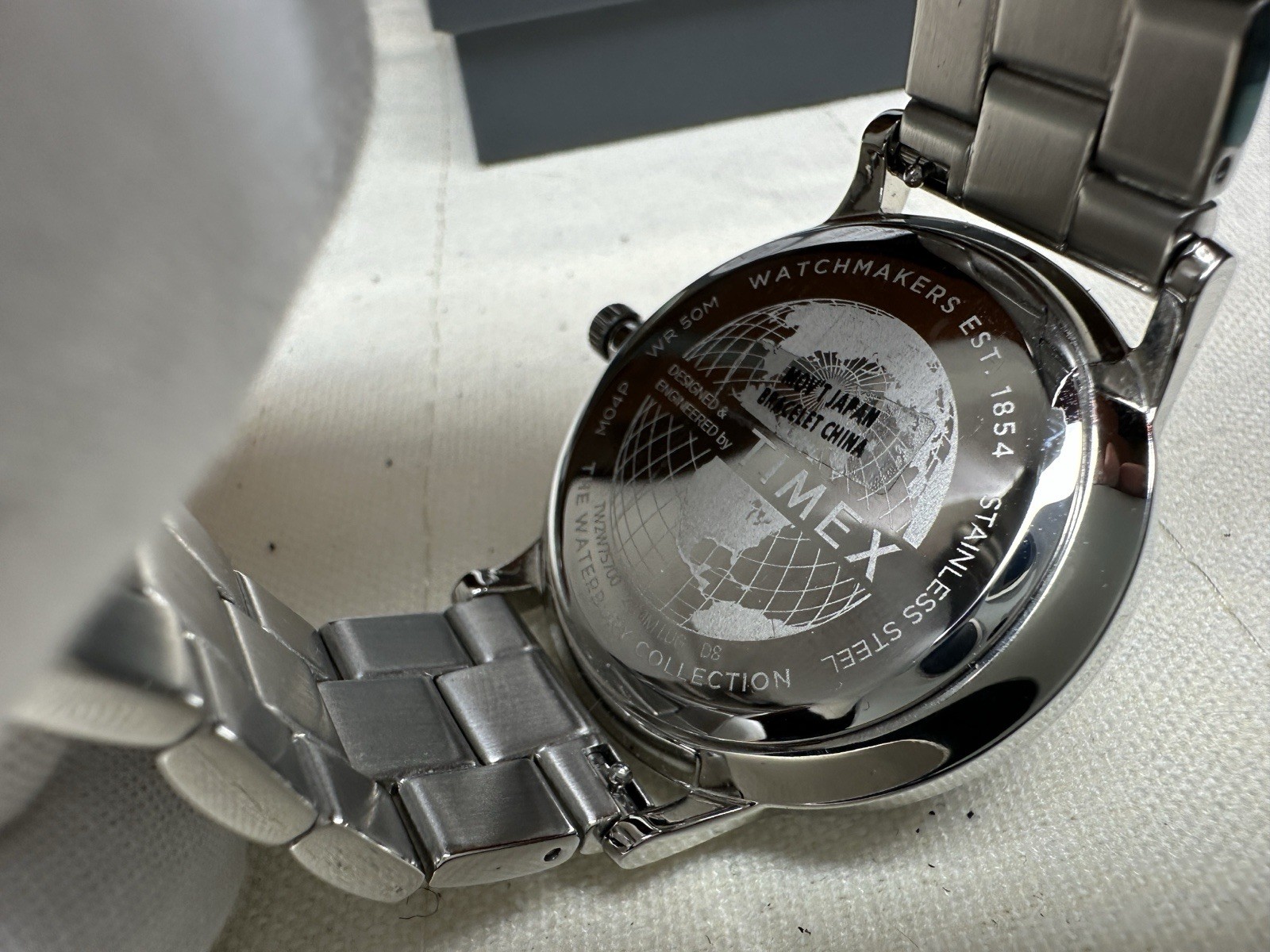 New Timex Waterbury Classic Moon Phase Silver Men’s Watch TW2W75700