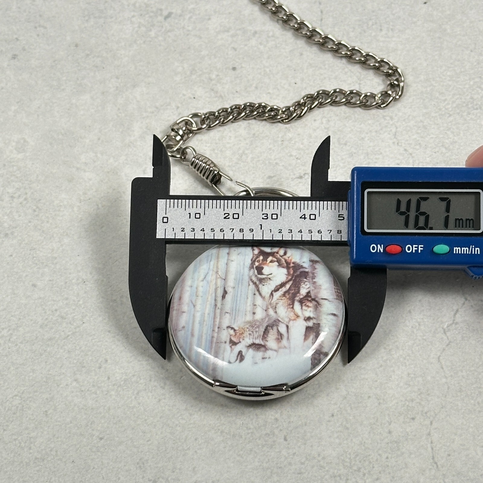 Embassy Gruen Pocket Watch 46mm Wolf Winter Forest Outdoors Quartz New Battery