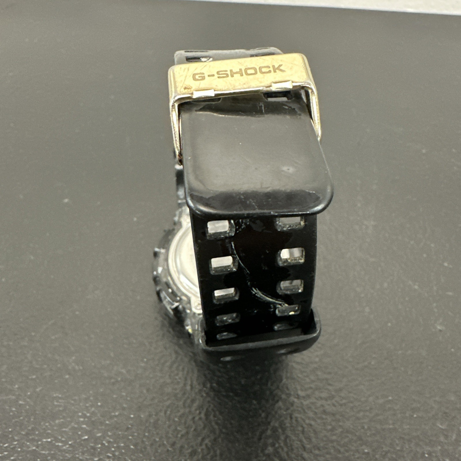 Preowned Casio Black Gold G-shock GD-100GB-1 55×51.2×17.4mm 72g