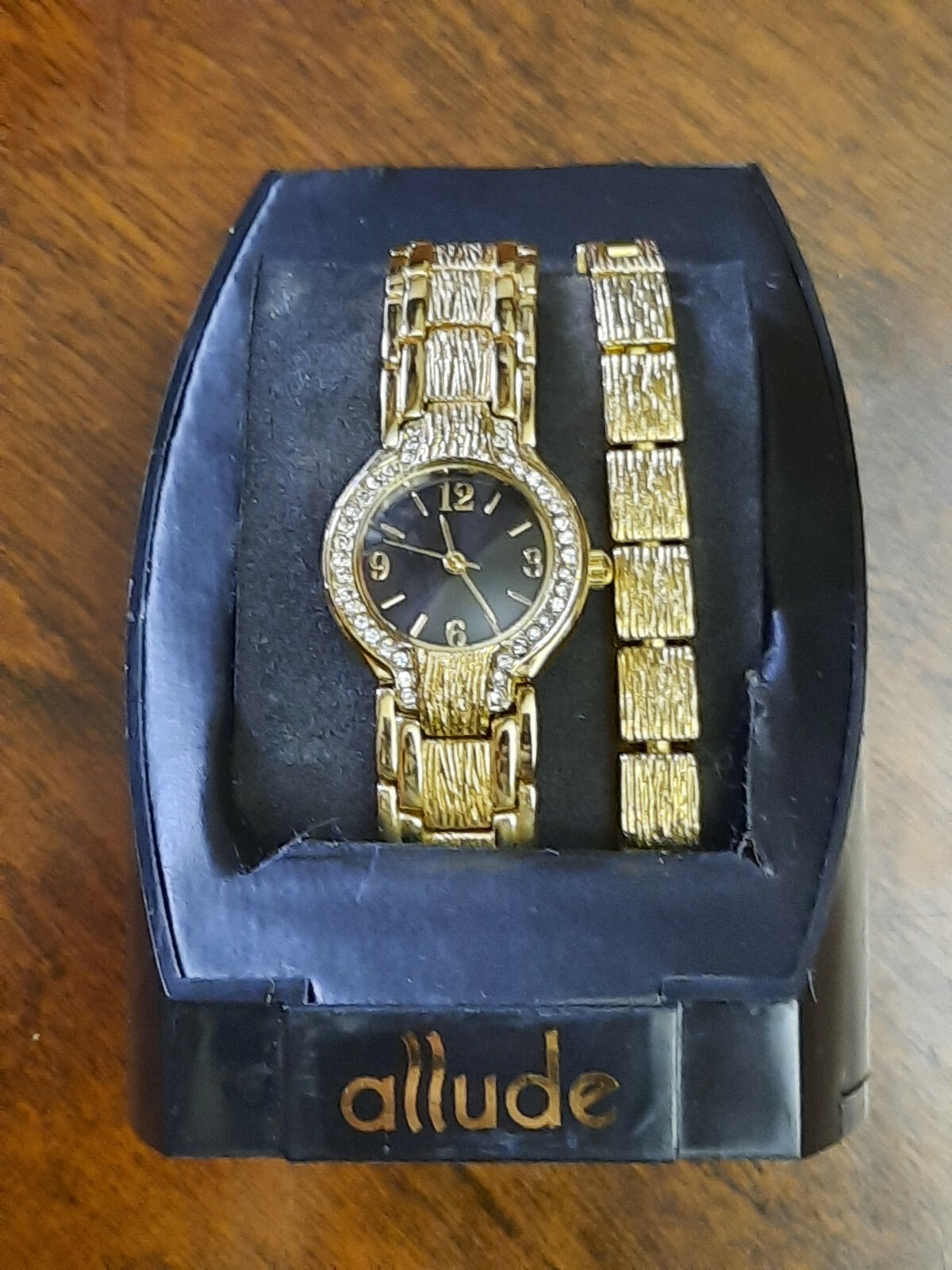 Allude Women’s Gold Toned Bracelet Band Analog Watch – New!!!