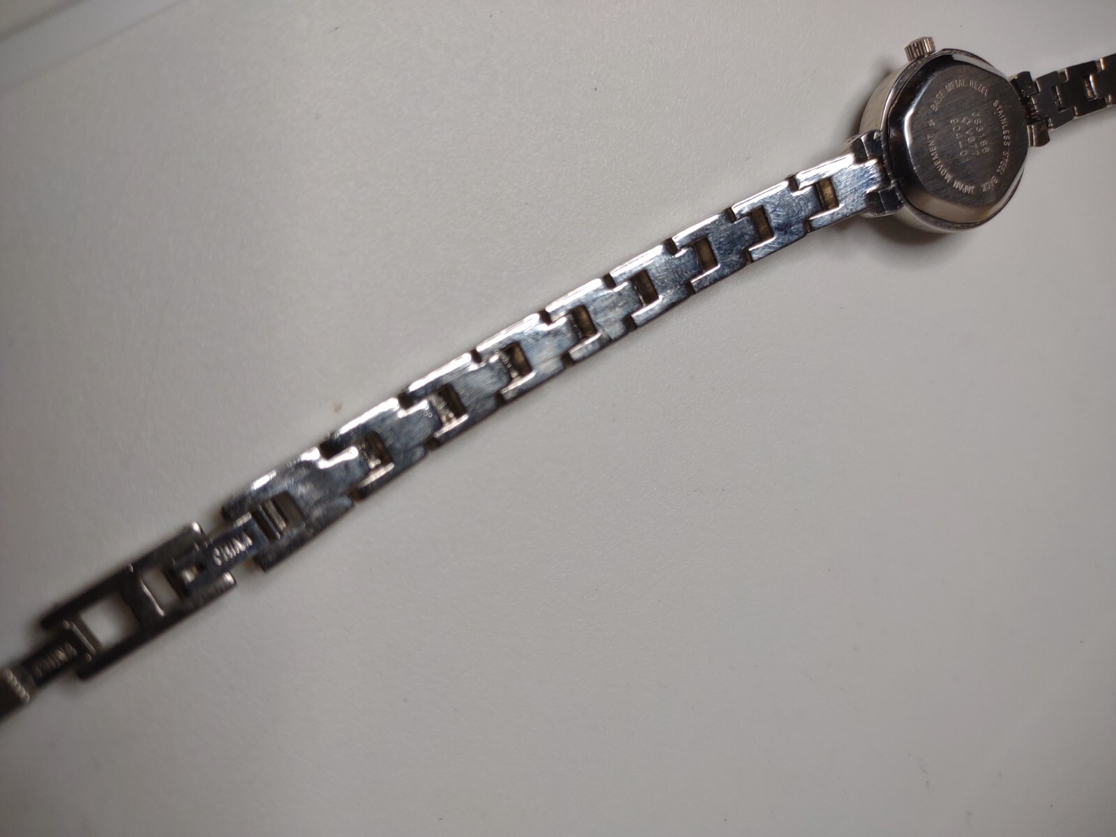 7.5 Inch Jaclyn Smith Silver Tone Watch With Mother Of Pearl Dial