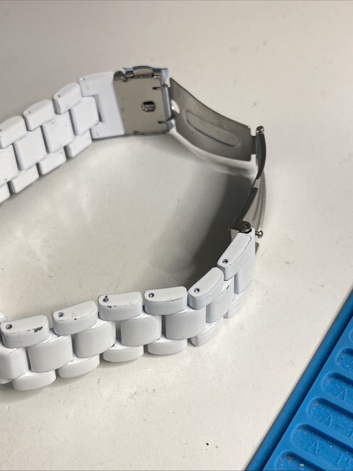 BORA Diamond & White Tone Watch New Battery