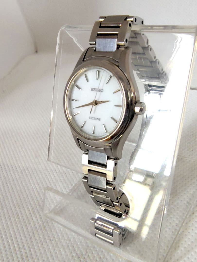 SEIKO Excelline V117-0EB0 Solar Wristwatch wrist 16.3cm/6.4in NB/NA