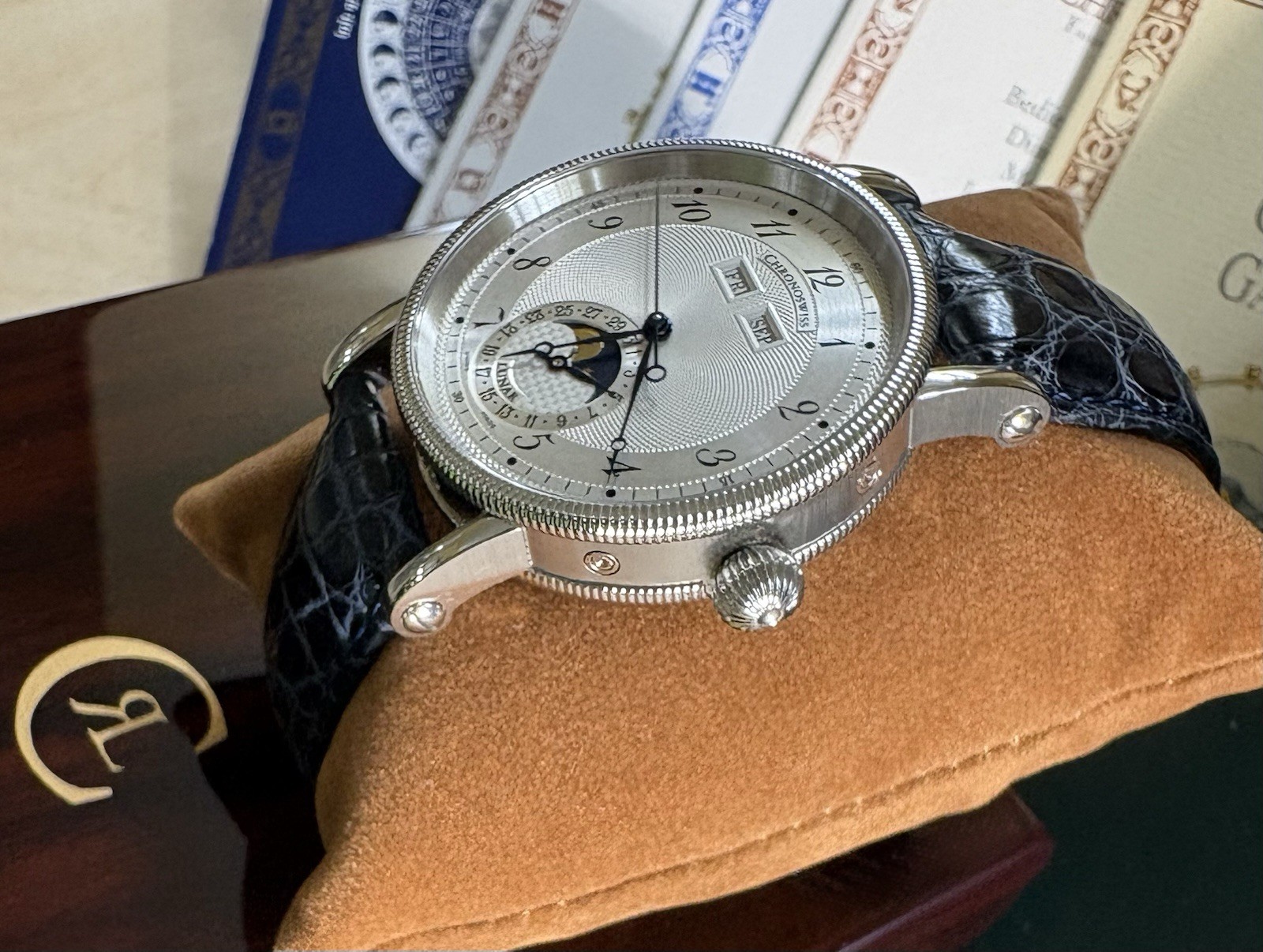 Chronoswiss – Lunar Moon Phase Triple Calendar – CH 9323 – C.931 – Box & Papers