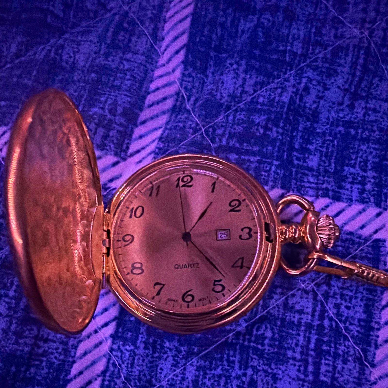 Quartz Full Hunter Pocket Watch Yellow Gold Tone Silver Dial Date w/ Chain