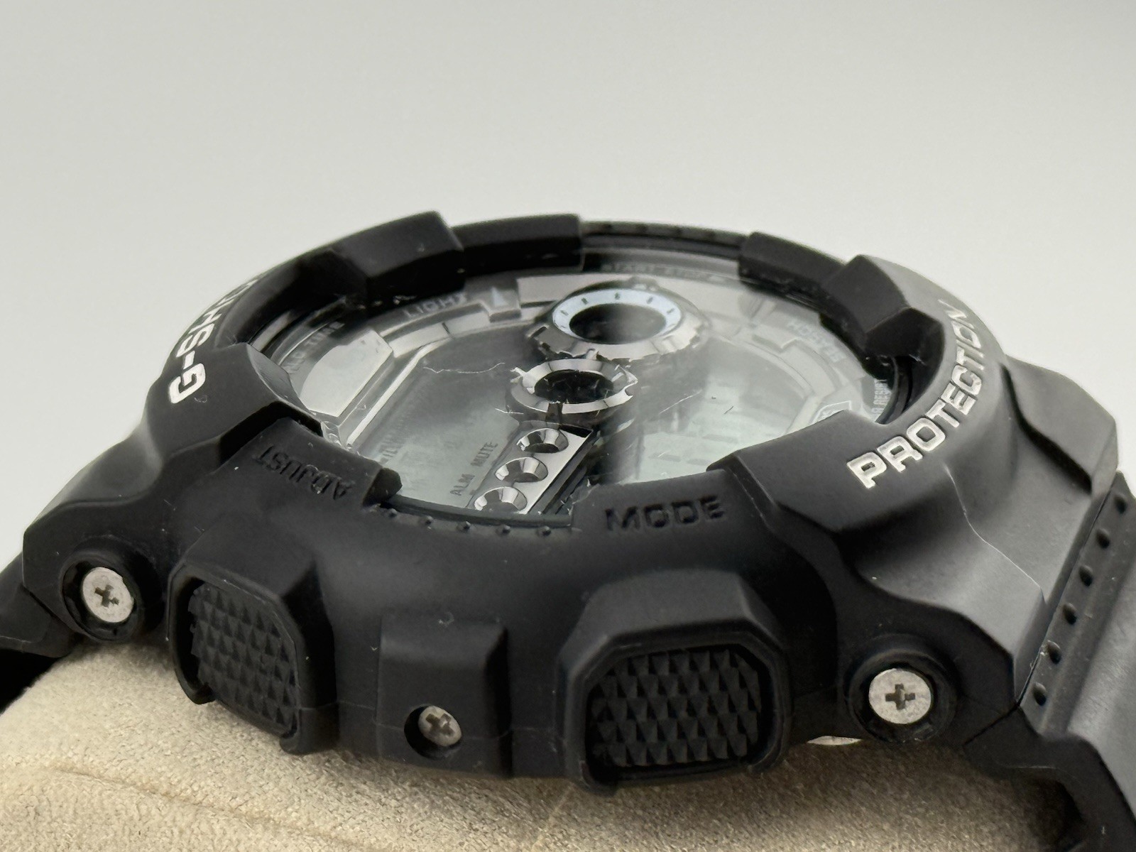 Casio G-Shock GD-100BW Black/Mirror digital quartz watch