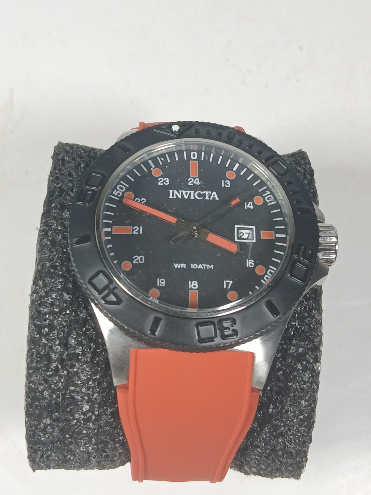 Invicta Pro Diver Men’s Red band Watch Model 29881~46.5 mm~10 ATM WR with Case