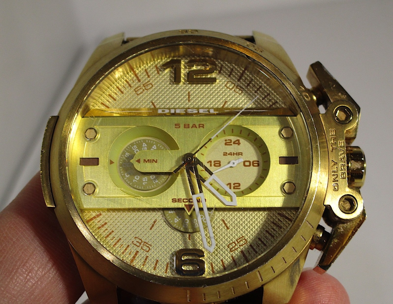 Diesel Ironside Chronograph Gold Dial Mens Watch DZ-4377 Stainless Steel 5 Bar