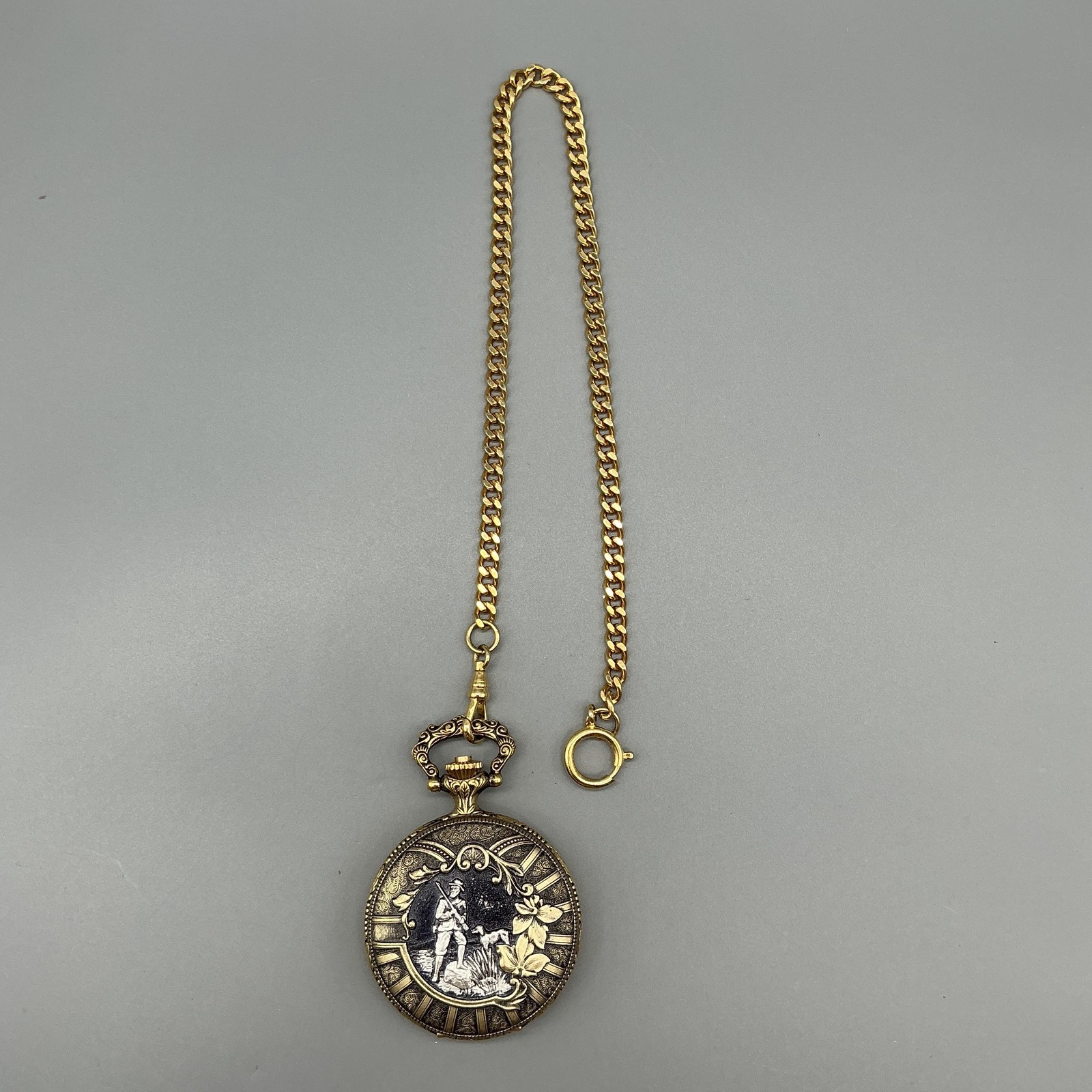 Belair Pocket Watch Men 42mm Gold Tone Full Hunter Day Date Chain Analog
