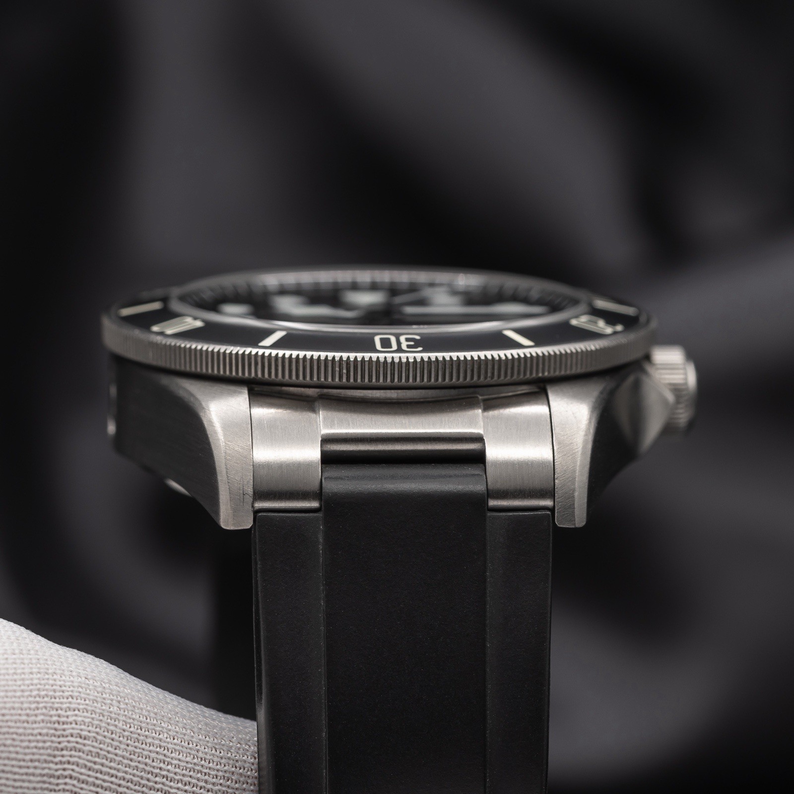 TUDOR Pelagos 42 Titanium Black Dial 25600TN Full Set – Unworn Bracelet