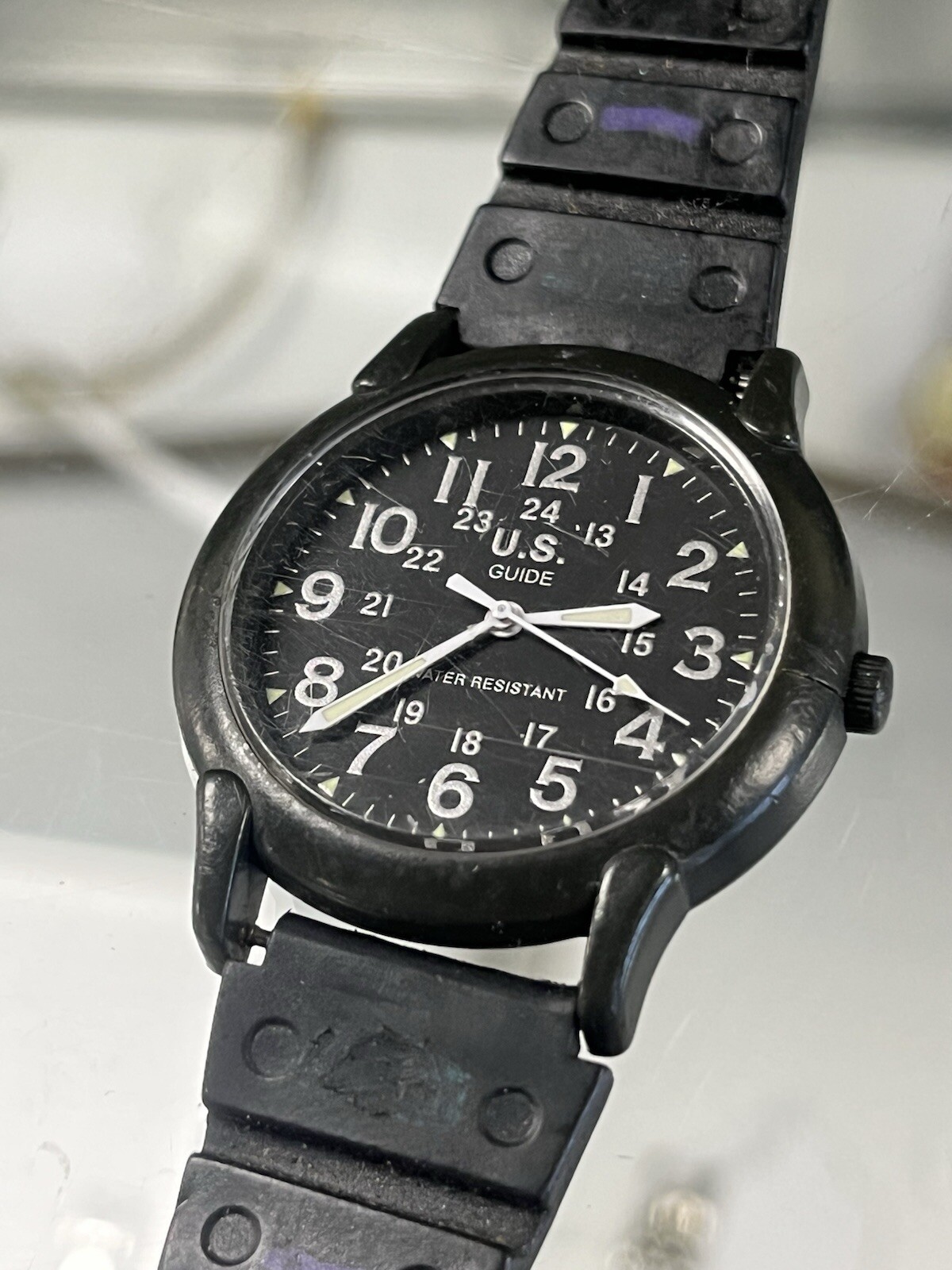 US Guide Black Plastic Resin Quartz Watch Unisex Men’s Wristwatch Military