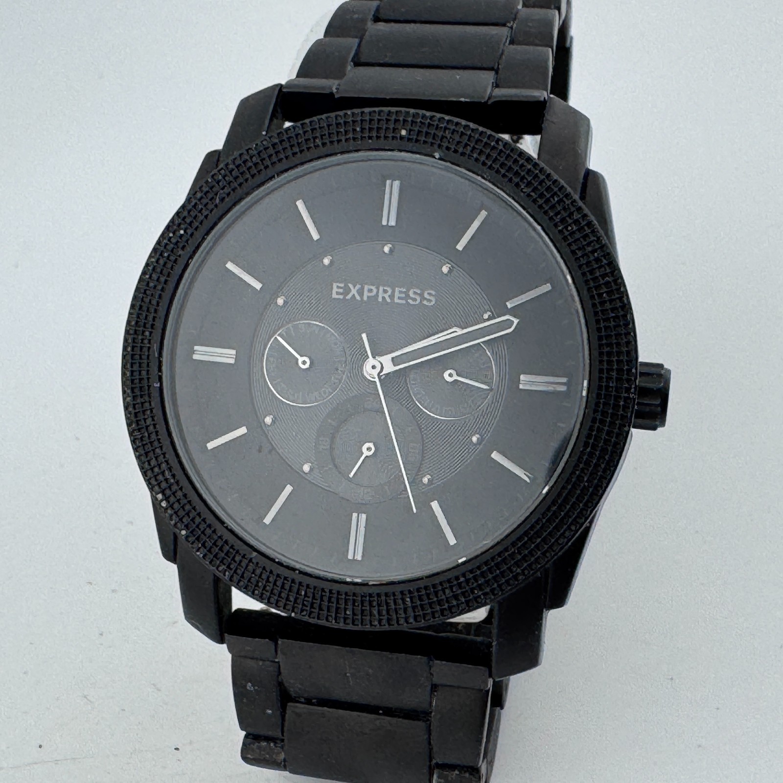 Express Quartz Watch Men 30m Black Day Date Japan Movt Analog New Battery 7.5″
