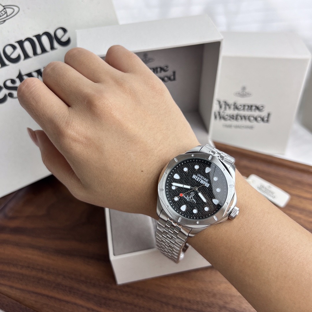 VIVIENNE Men’s Women’s 39mm Black Dial Silver interlaced strap Quartz Watch