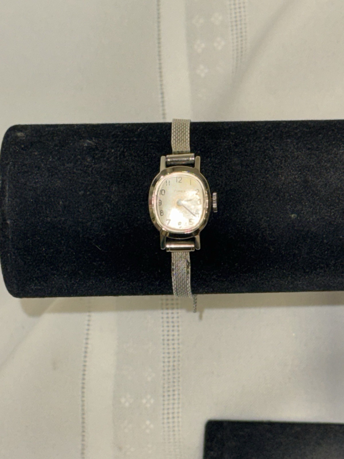 Timex Women’s Silver Tone Oval Analog Dress Watch Metal Bracelet Jewelry Clasp