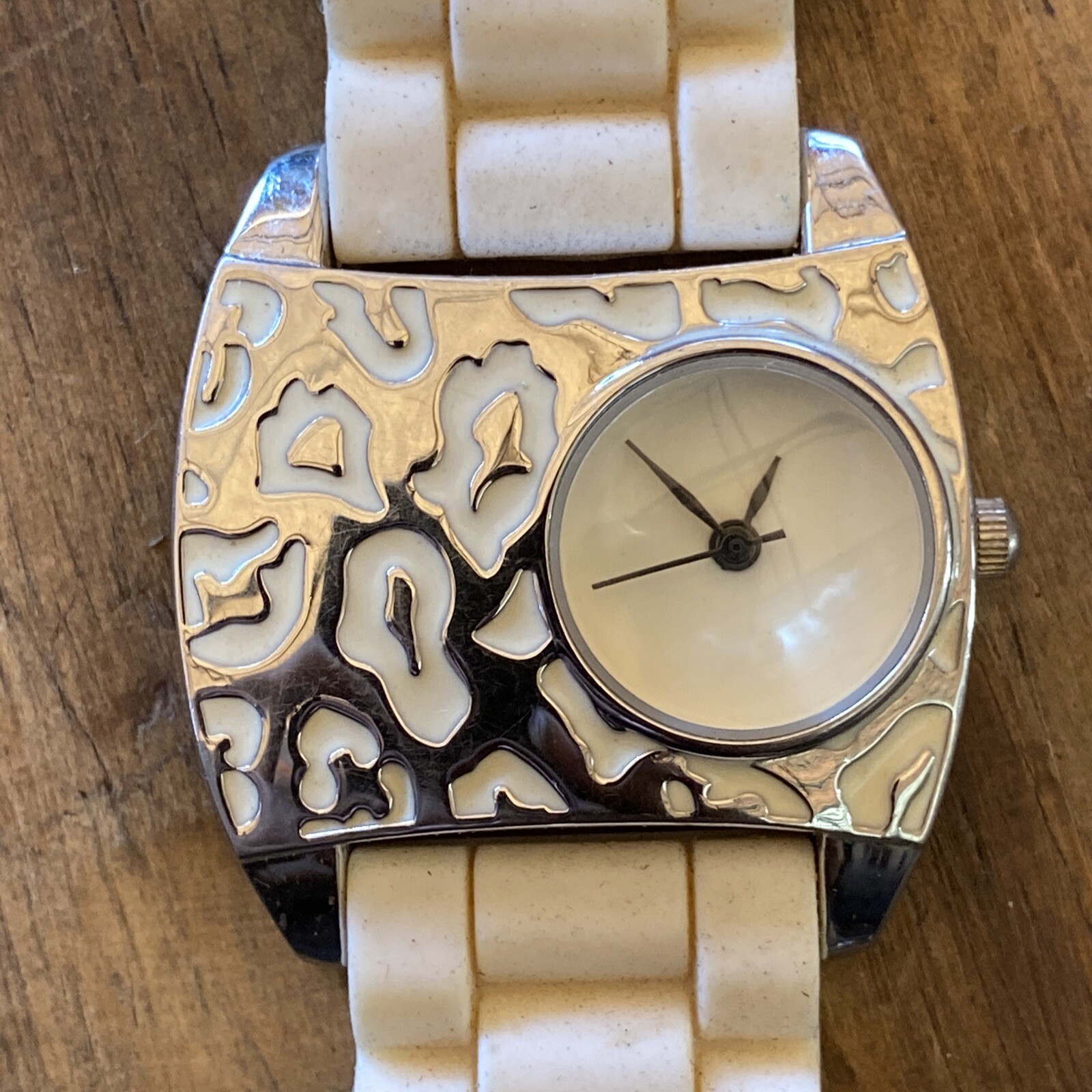 Geneva Modern Design Dial Case White Silicone Band Fashion Watch
