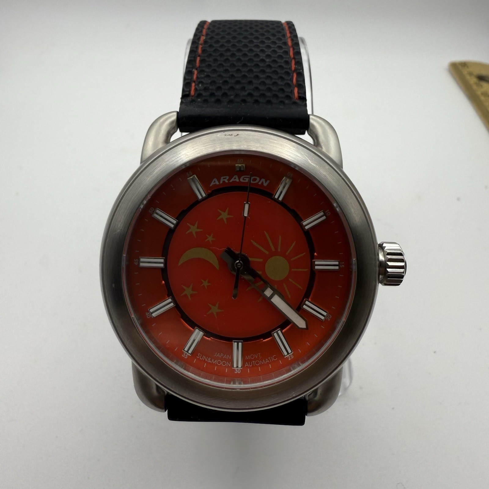Aragon K1 A592 Sun & Moon Automatic Watch Red Dial NH34 200M Stainless