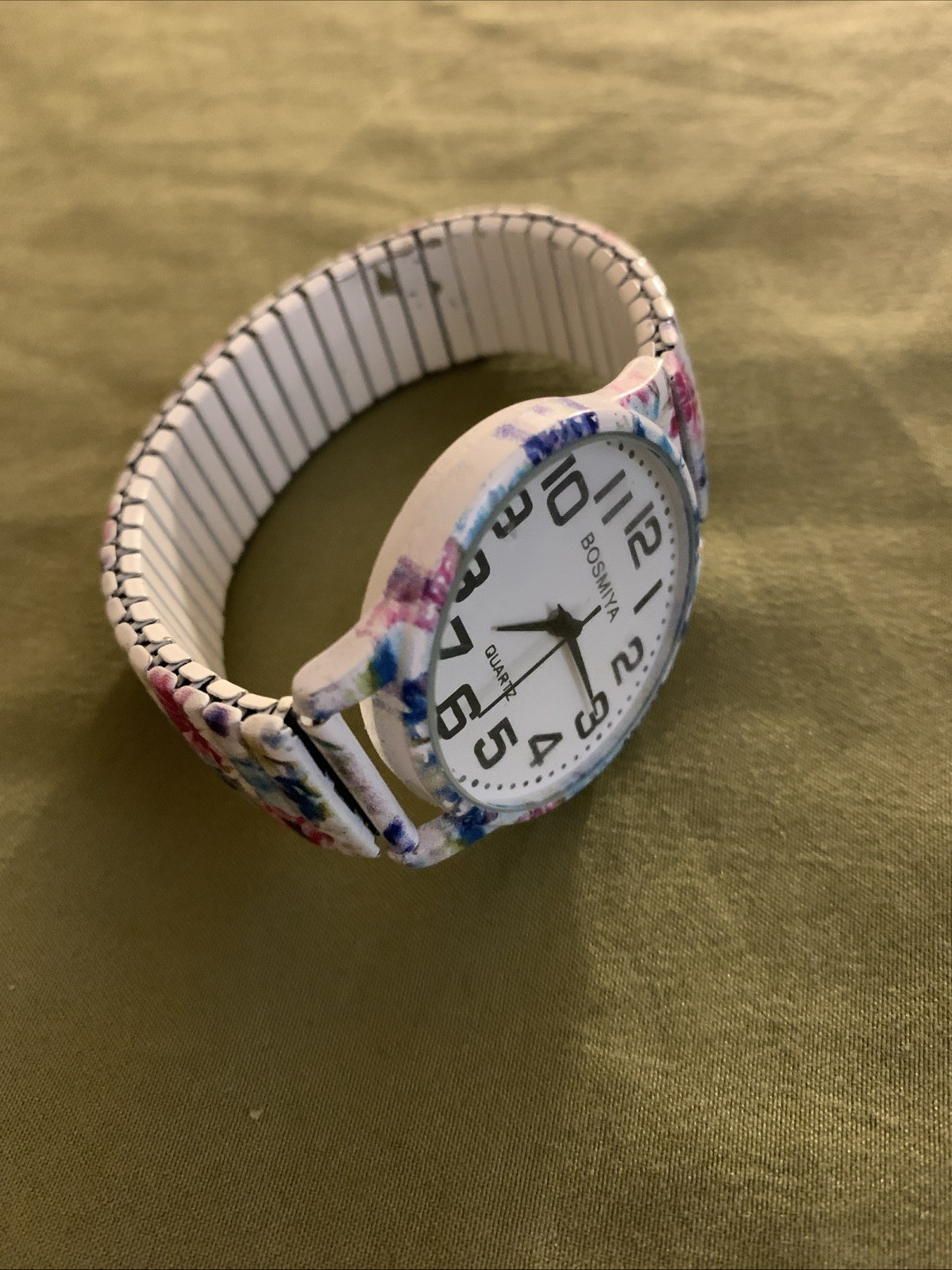 Women’s Boho Quartz Wrist Watch Large Easy to Read Arabic Numerals Elastic Band