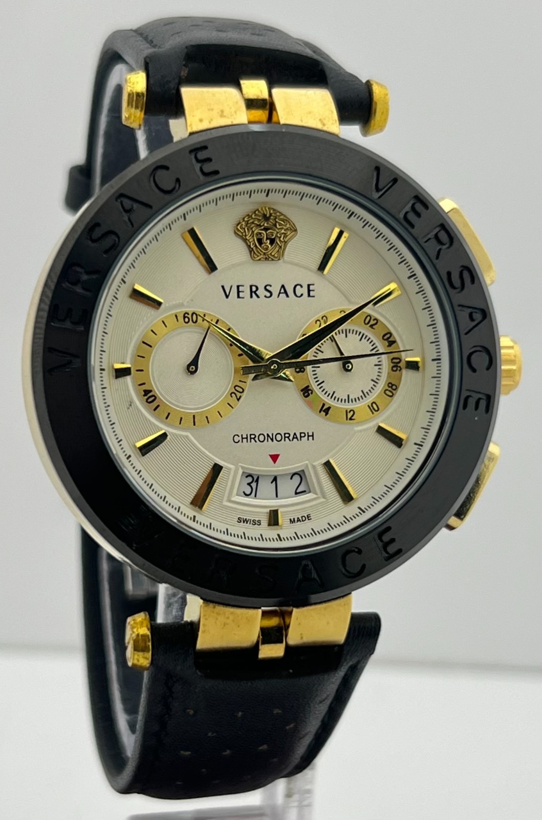 Precious Men’s Versace V-Racer Chronograph White Dial Date Working Wristwatch