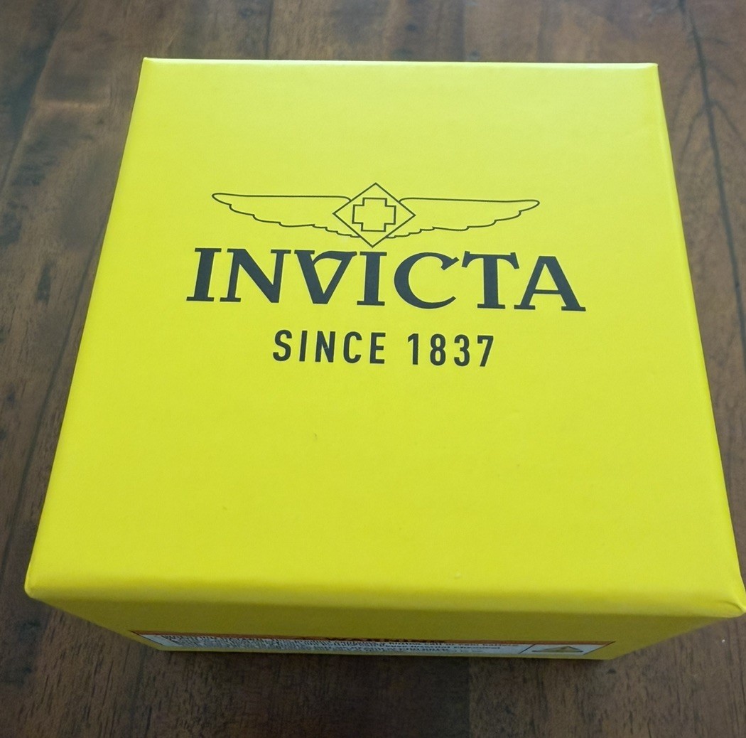 Men’s Invicta Racing Watch White & Blue 69732 NEW