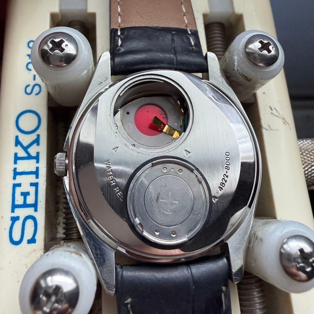Seiko Authentic King Quartz Vintage Quartz Watch 4822 8000 1976 Silver Dial