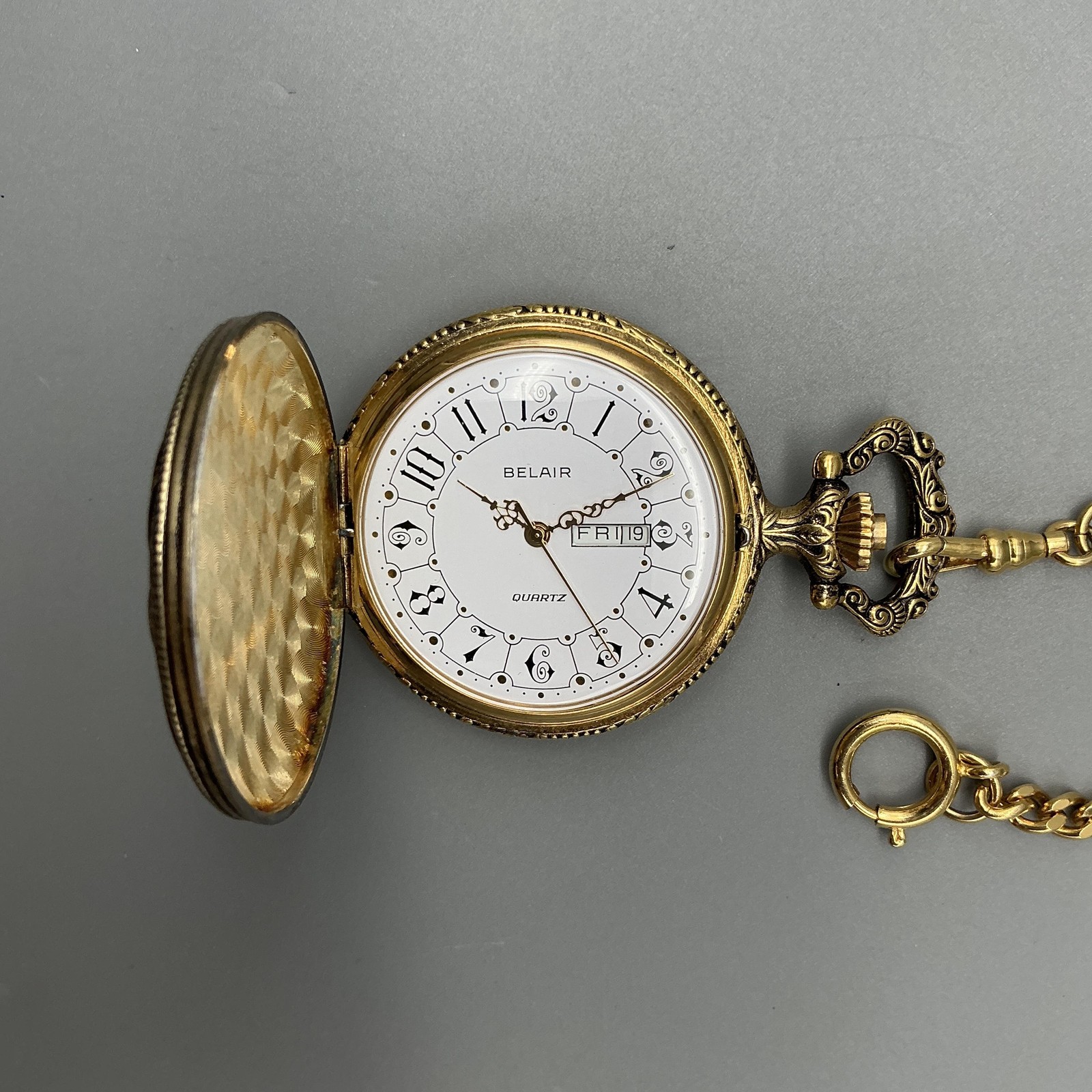 Belair Pocket Watch Men 42mm Gold Tone Full Hunter Day Date Chain Analog