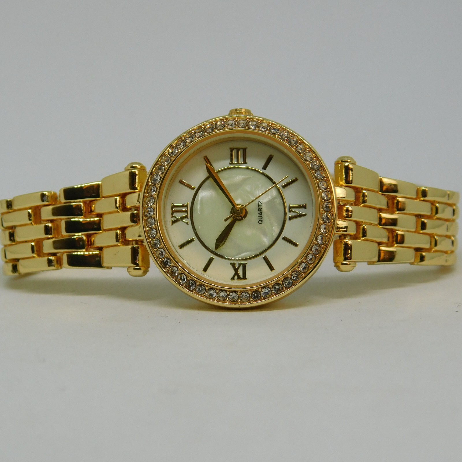 Mother-of-Pearl Dial Quartz Analog Women’s Watch Sz. 6 1/2″ New Battery