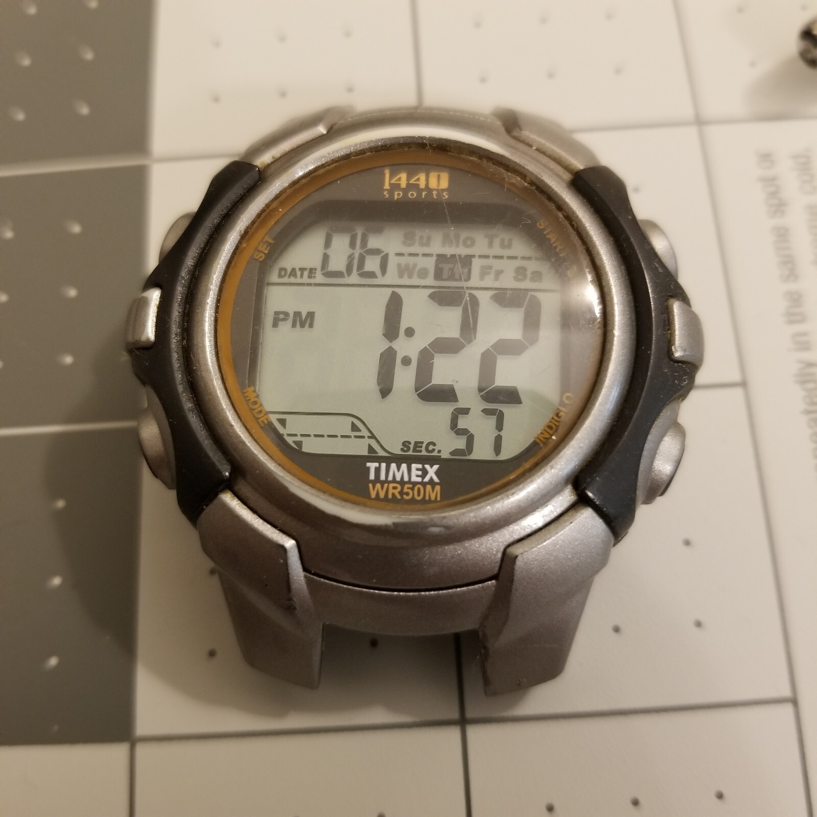Timex 1440 Sports Watch Case Only, Mens Runs 692-T5J561 TU, New Battery