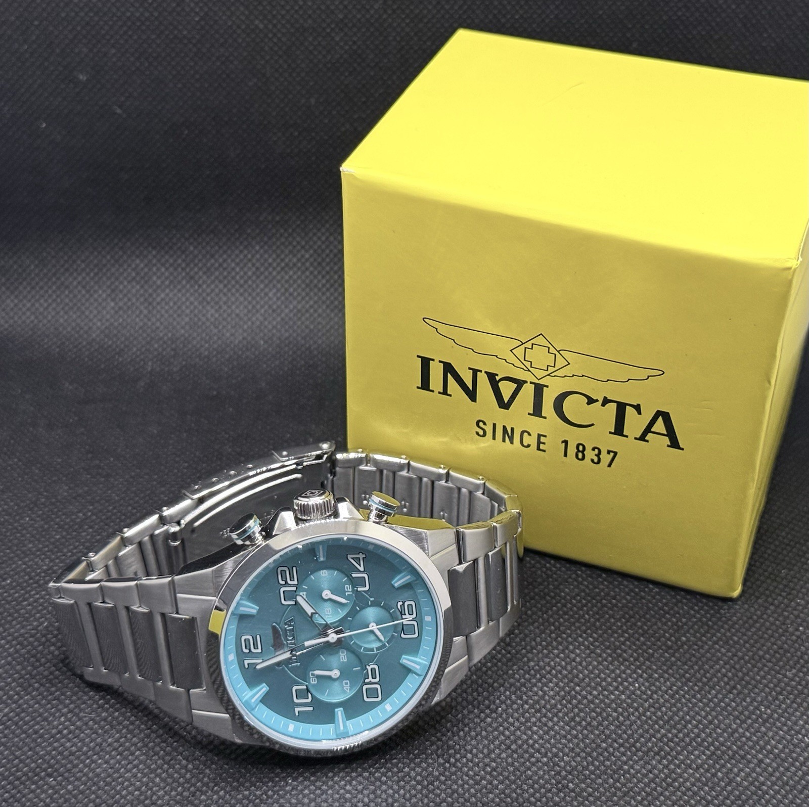 Invicta Speedway men’s watch Aqua Blue